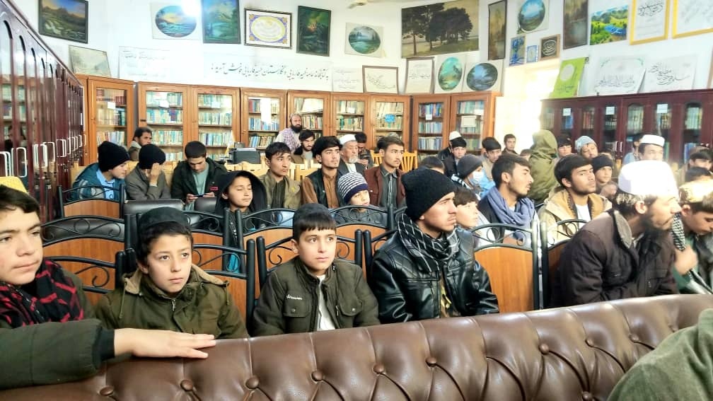 ۲۰۰ جوان در فاریاب از دوره‌های آموزشی فارغ شدند