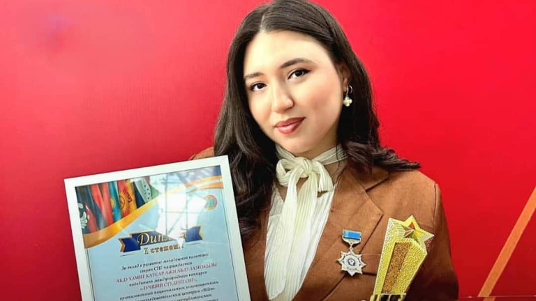 دانشجوی اوزبیک تبار باشنده فاریاب در قزاقستان برنده مدال طلای رقابت معتبر علمی شد